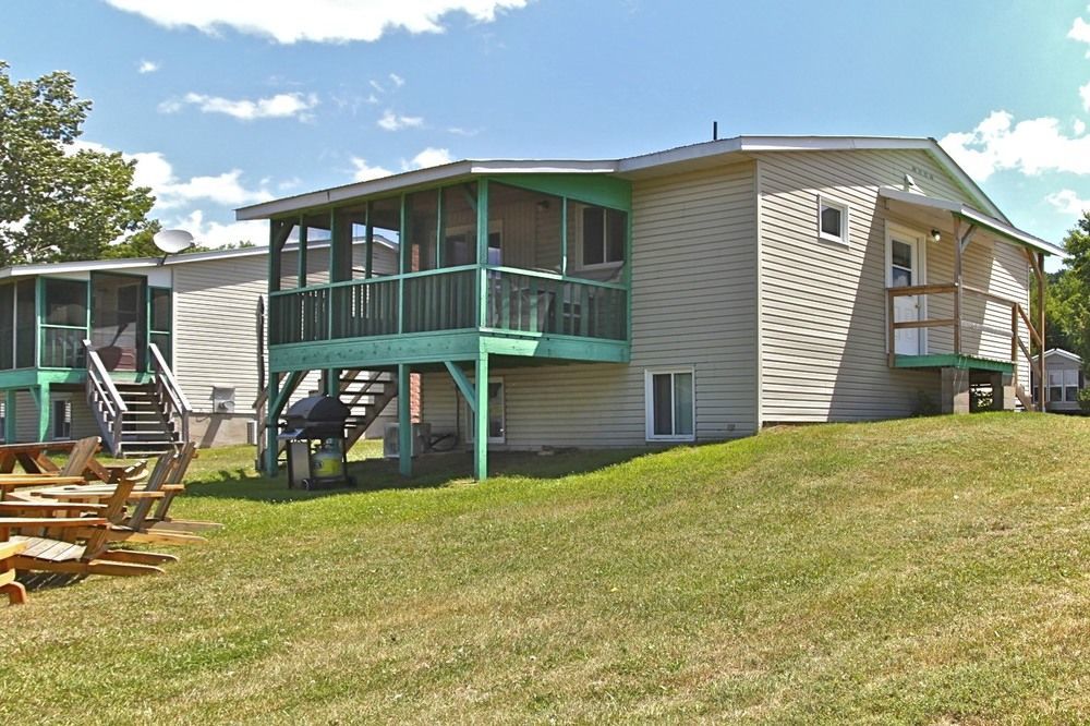Sunny Hill Resort Barrys Bay Luaran gambar